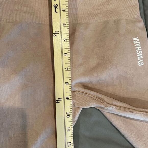 GymShark Leggings Pink Camo Textured Print Size Small - Picture 7 of 11